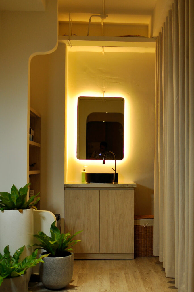 Luxury headspa treatment for scalp relaxation and healthy hair
